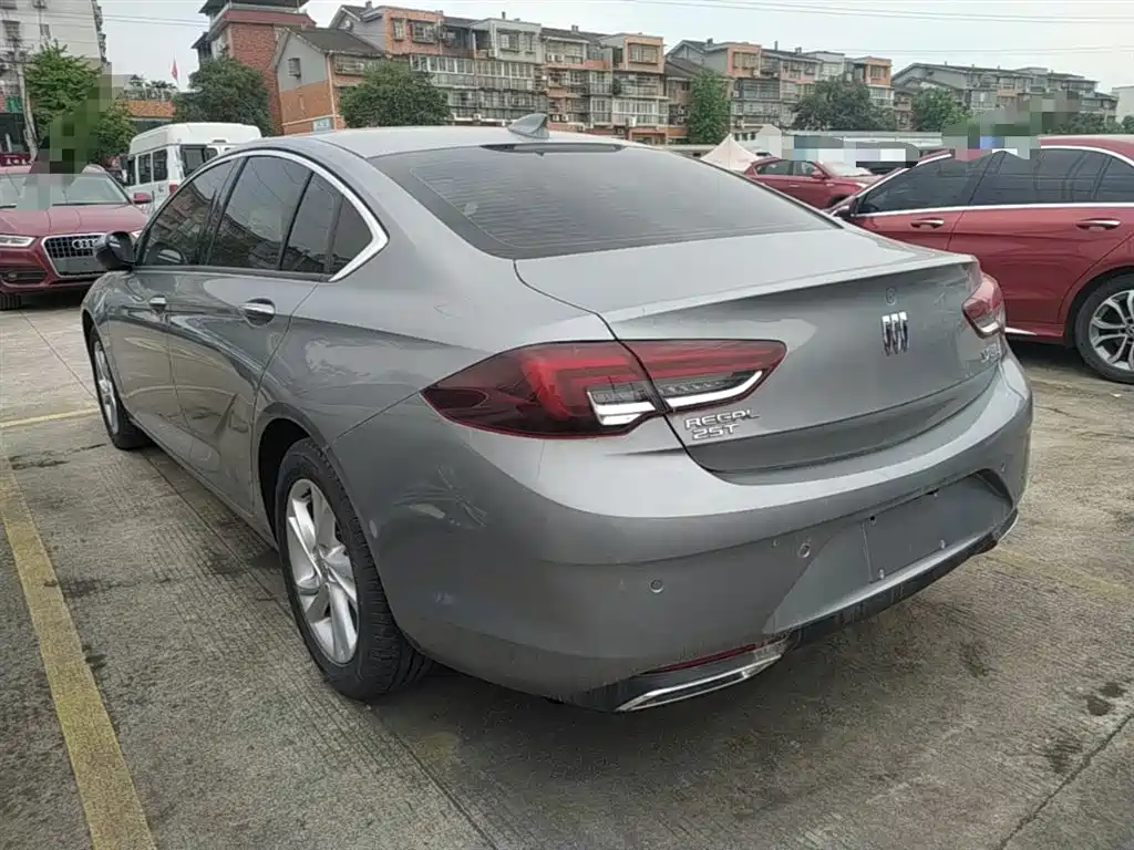 Buick Regal — фото 5