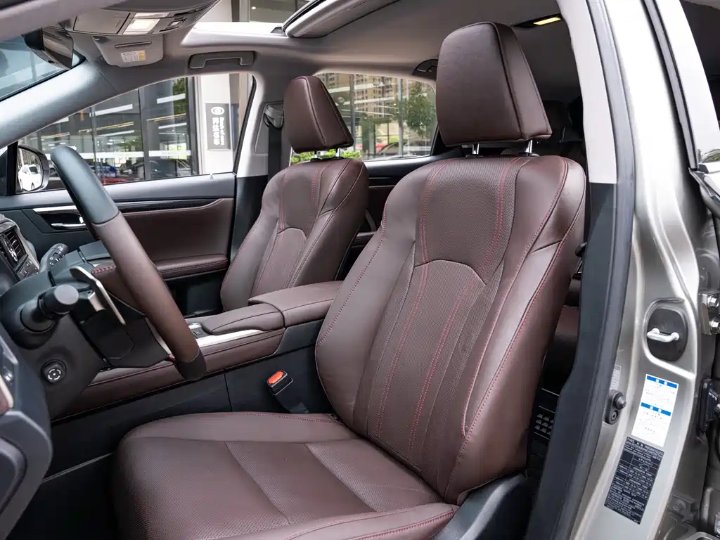 Lexus RX — фото 11