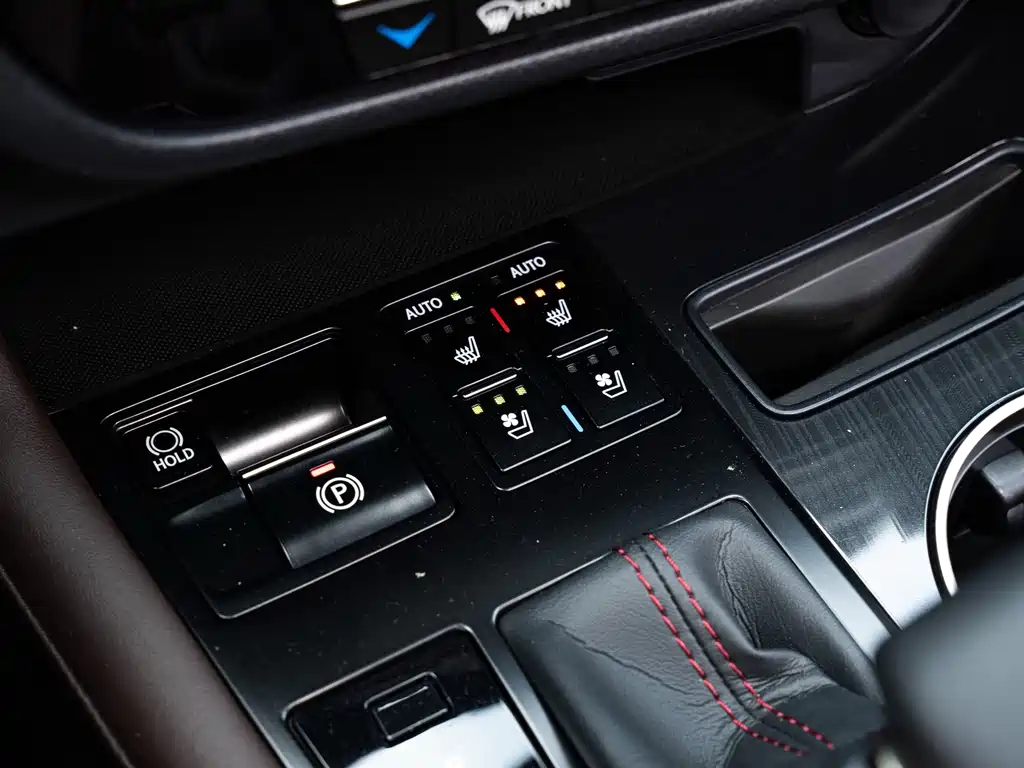 Lexus RX — фото 19