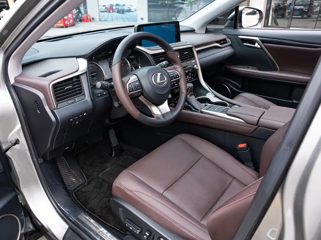 Lexus RX — фото 9