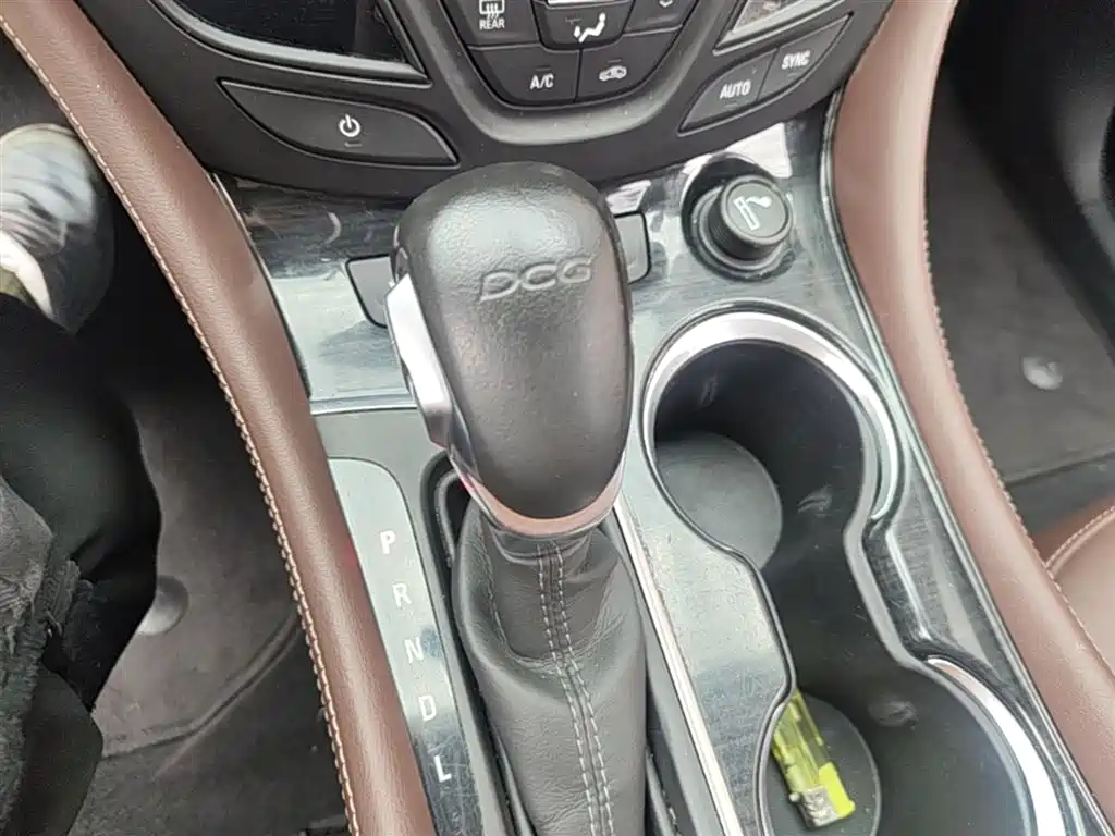 Buick Envision Plus — фото 14