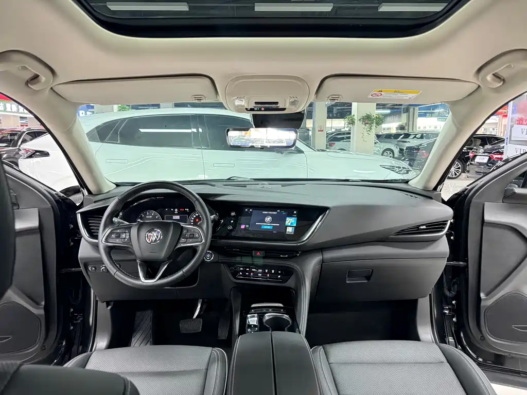 Buick Envision Plus — фото 15