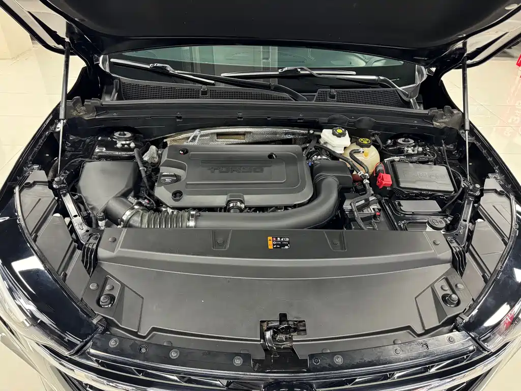 Buick Envision Plus — фото 21