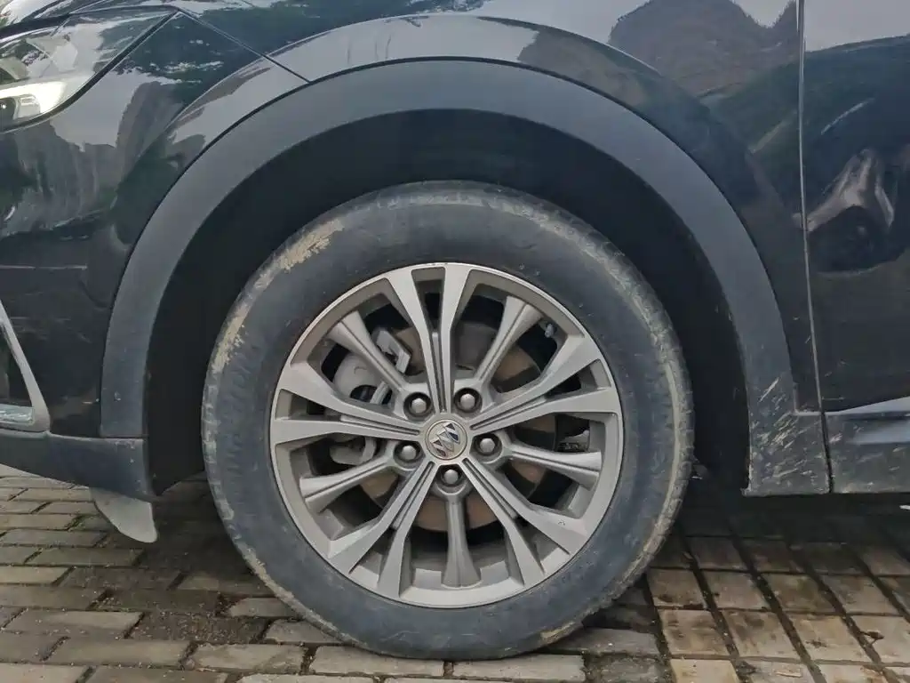 Buick Envision Plus — фото 7