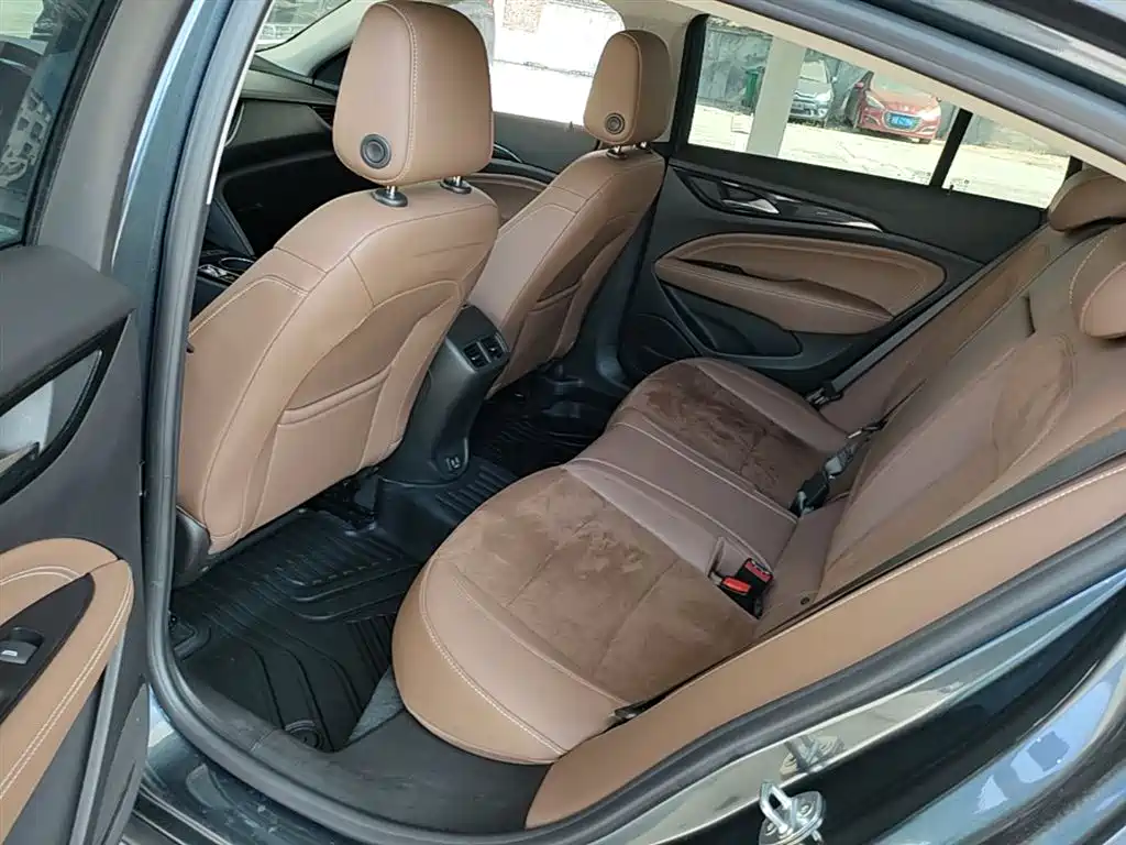 Buick Regal — фото 17