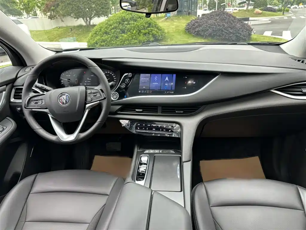 Buick Enclave — фото 15