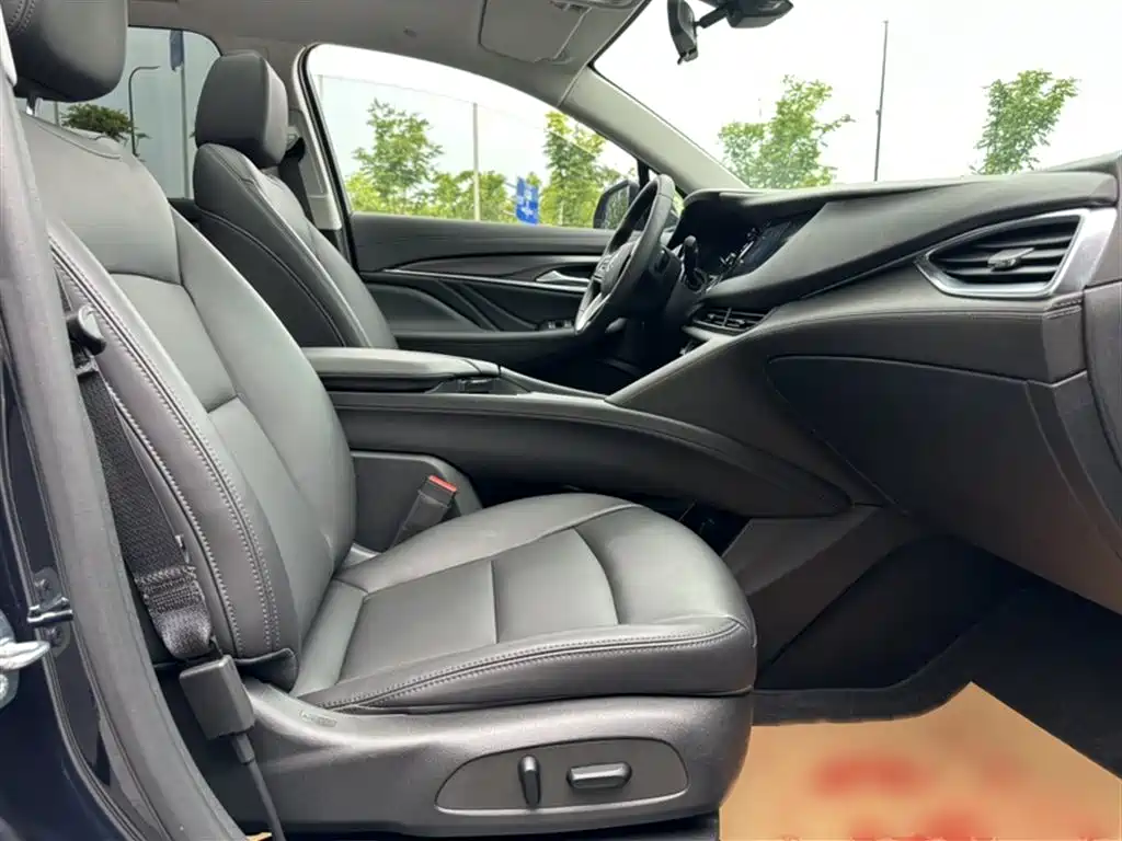 Buick Enclave — фото 19