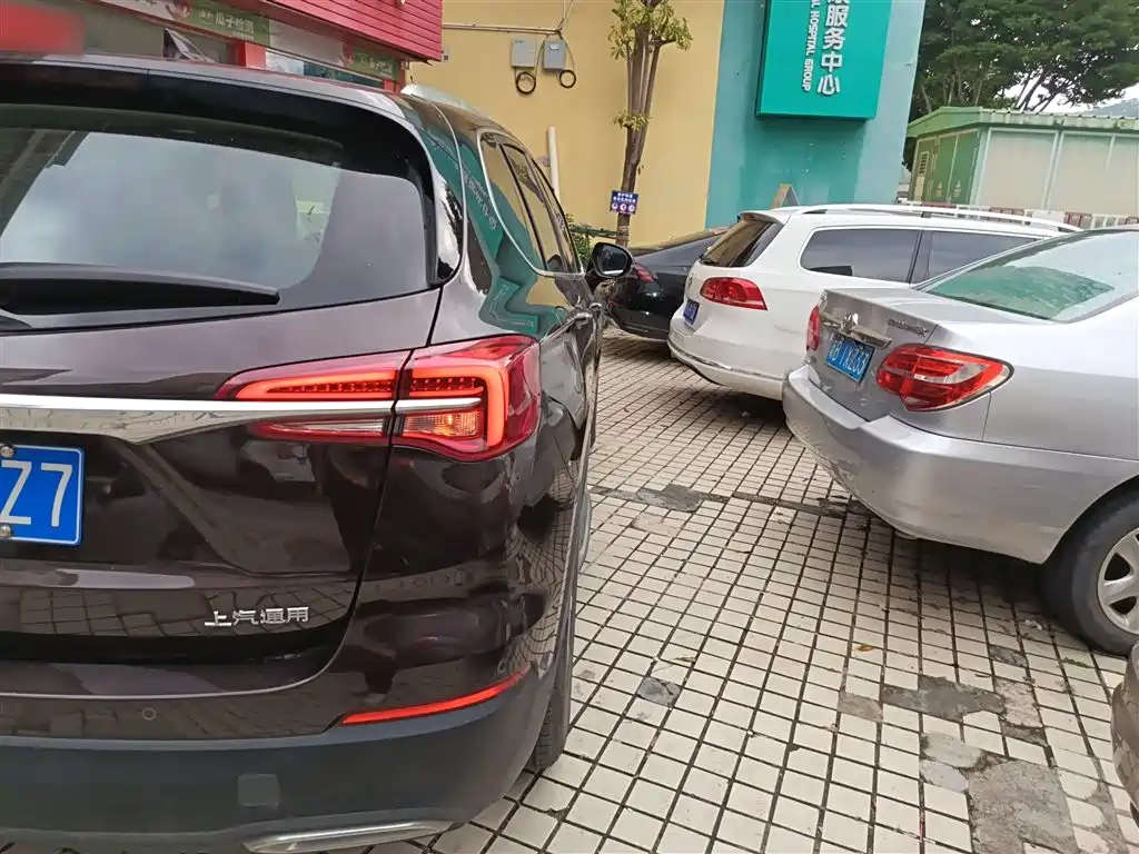 Buick Envision Plus — фото 24