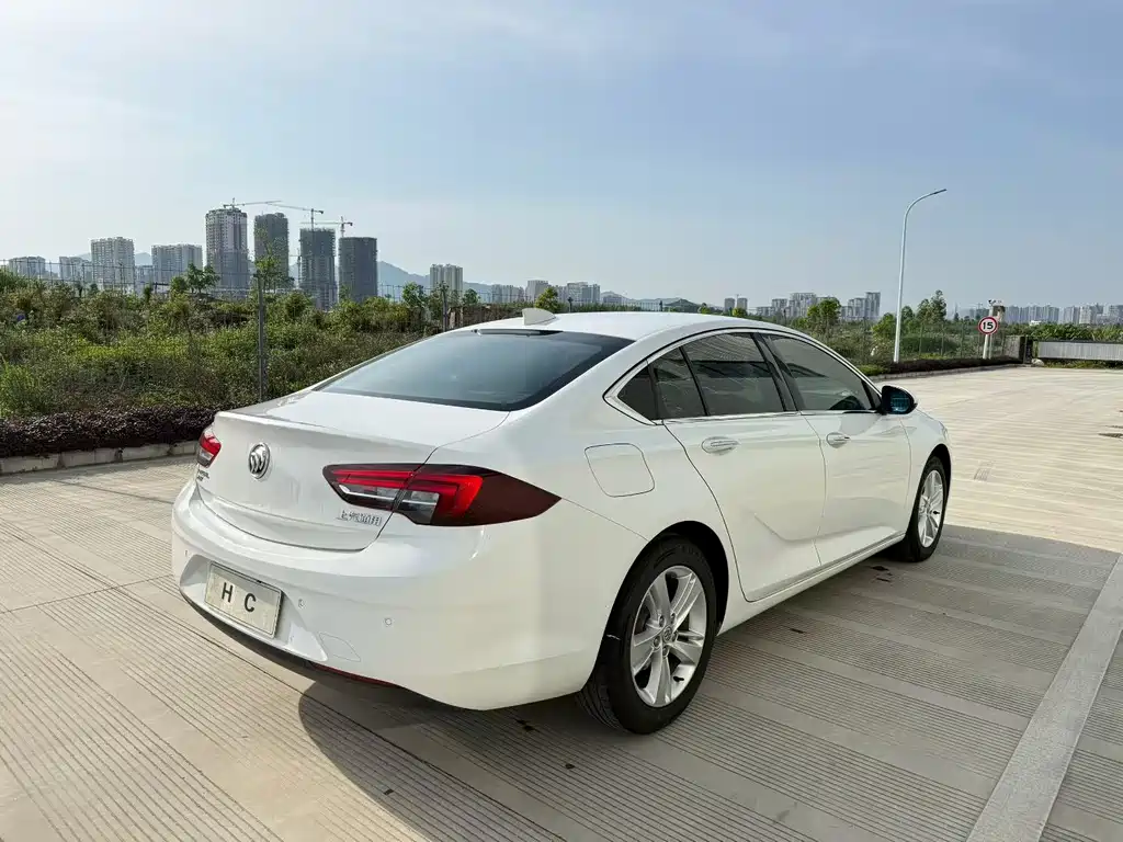 Buick Regal — фото 5
