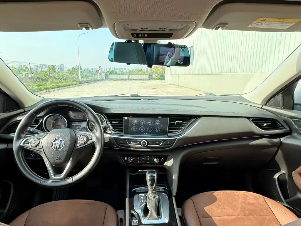 Buick Regal — фото 9