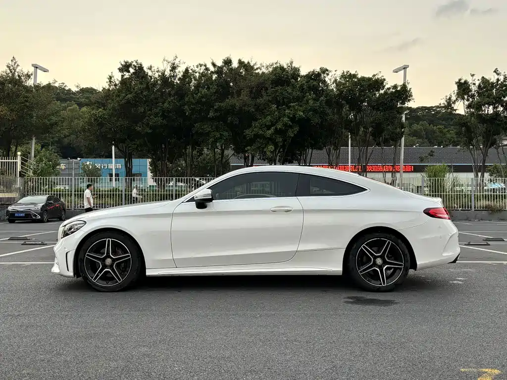 Mercedes-Benz C-Class (Import) — фото 5