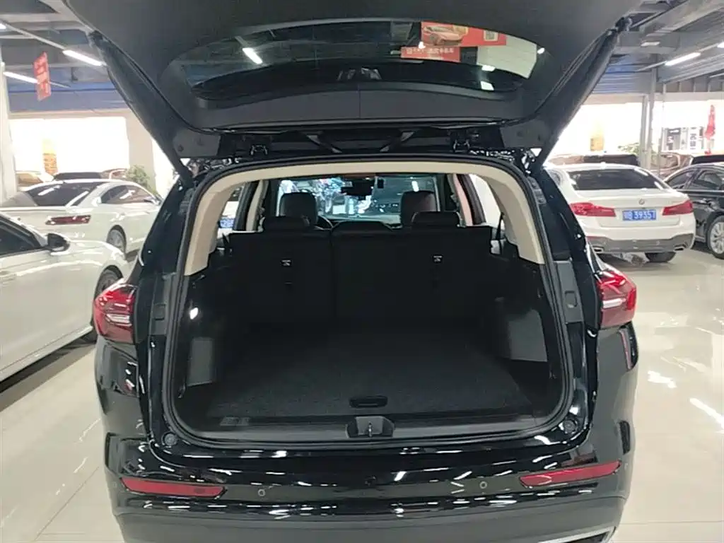 Buick Envision Plus — фото 19