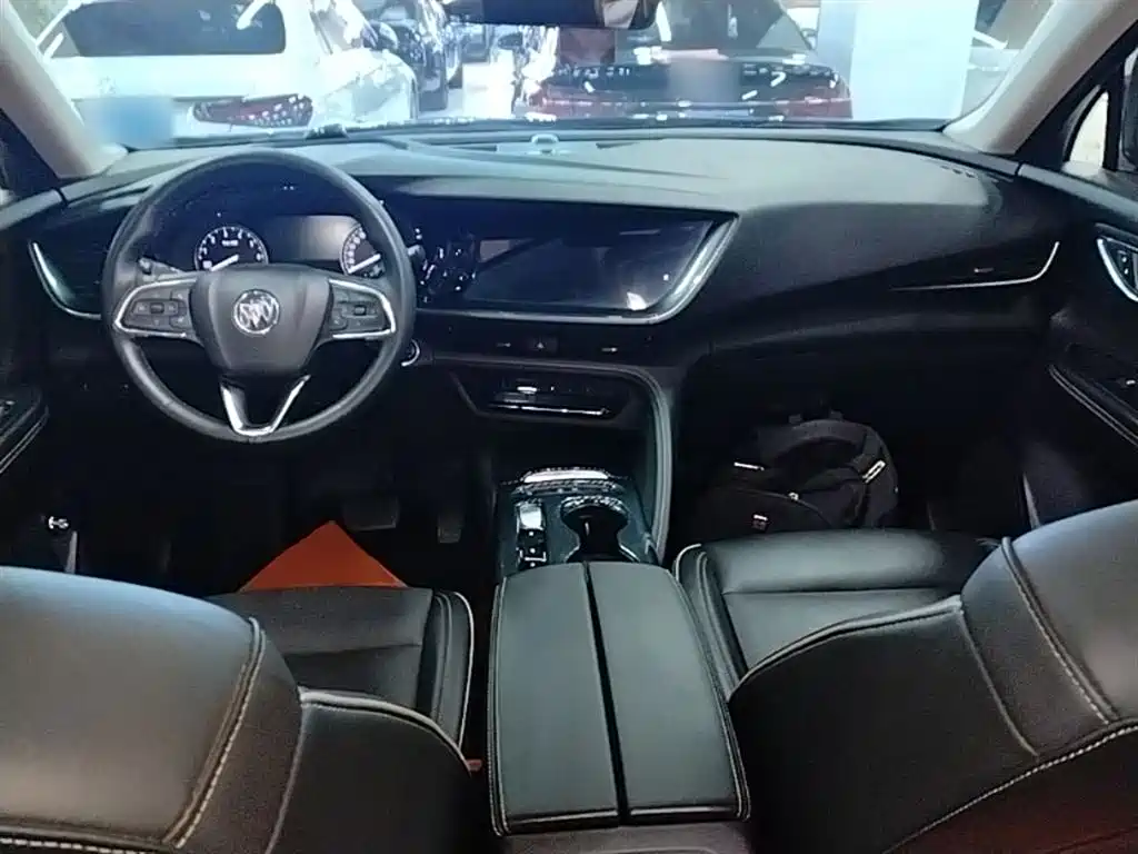 Buick Envision Plus — фото 10
