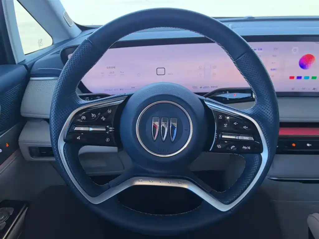 Buick GL8 Hybrid — фото 11