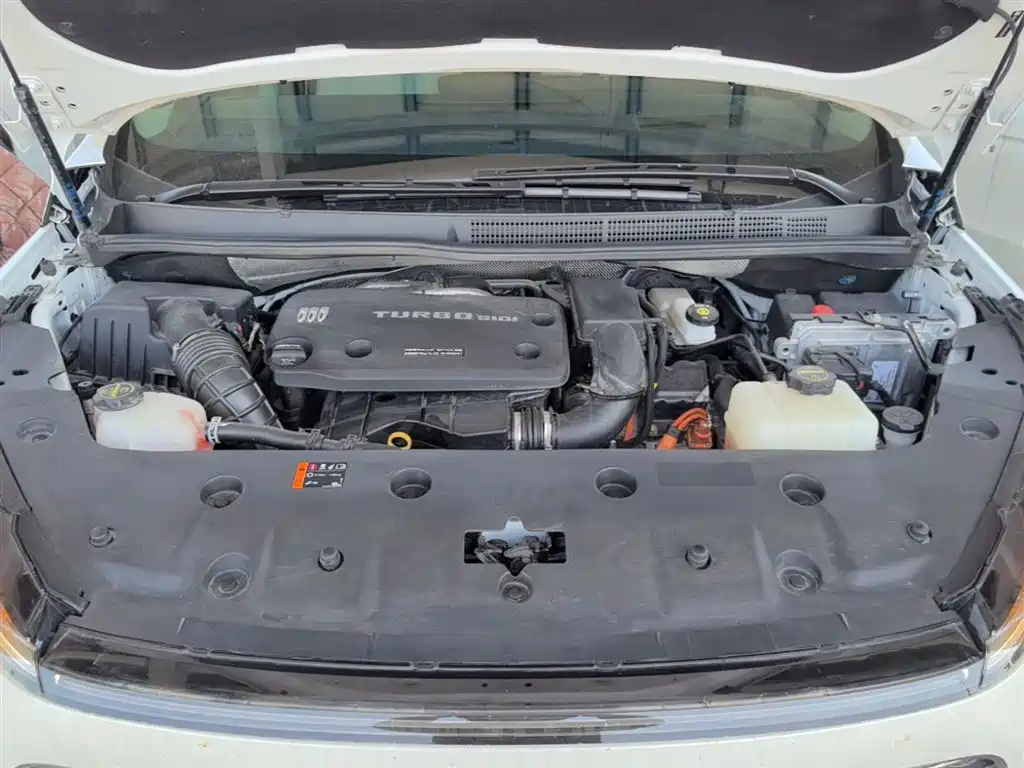 Buick GL8 Hybrid — фото 20