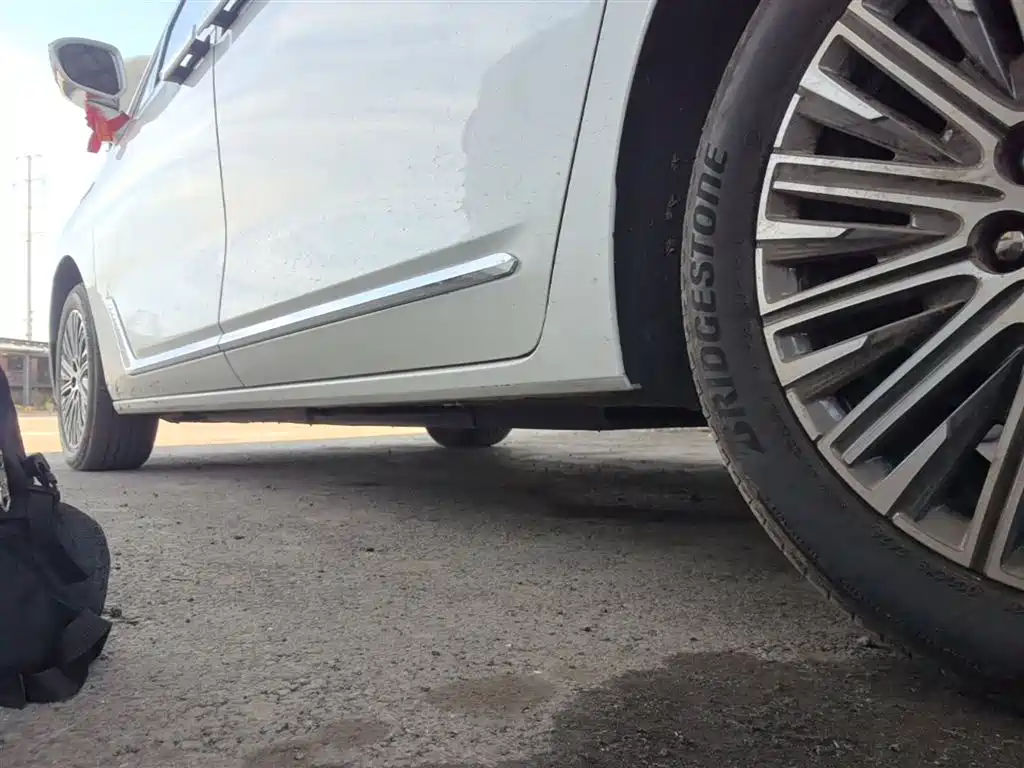 Buick GL8 Hybrid — фото 22