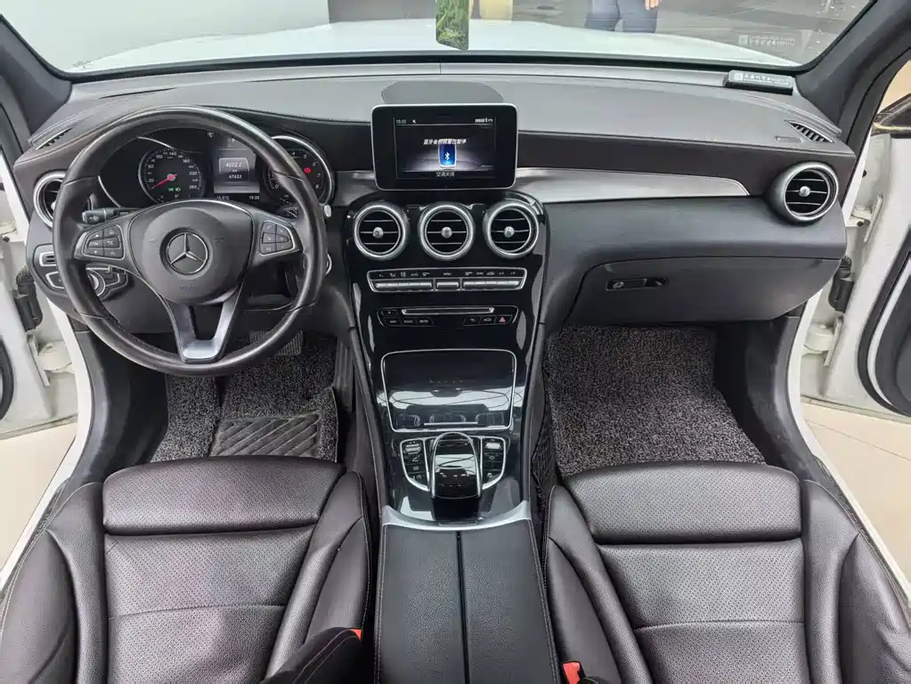Mercedes-Benz GLC — фото 14