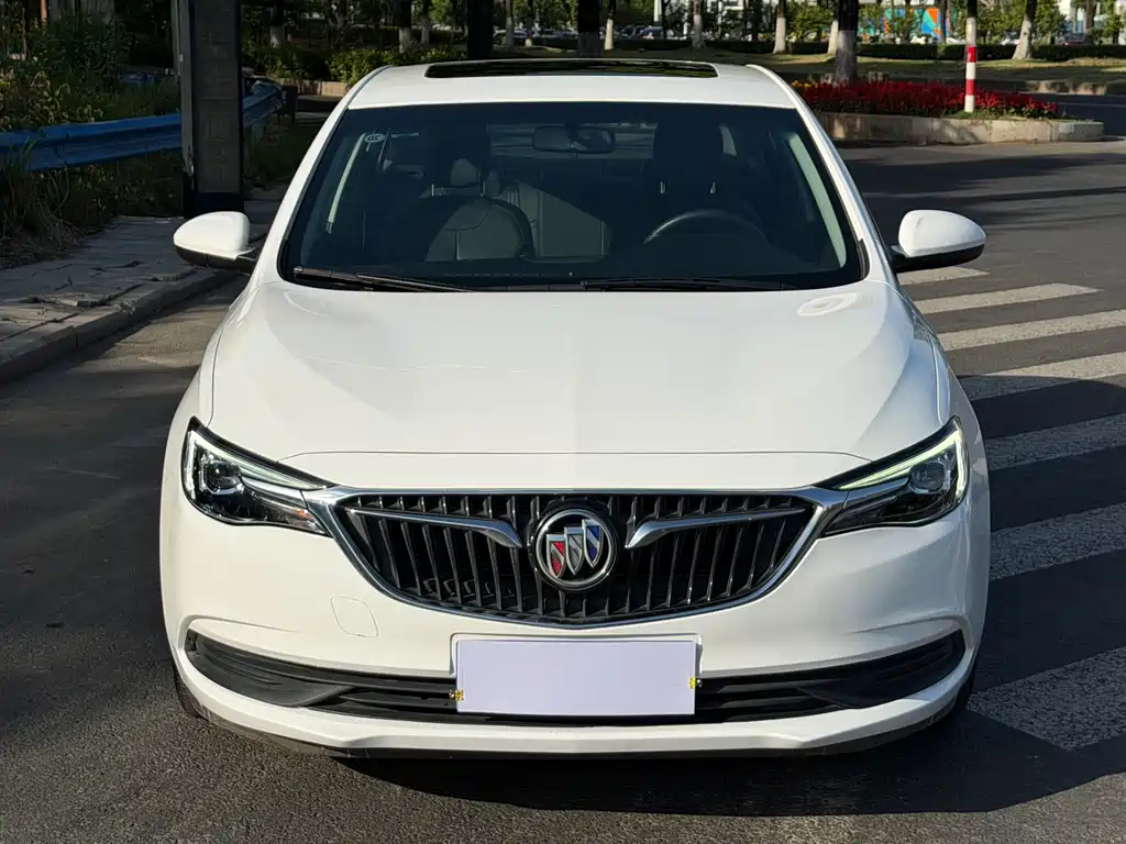 Buick Excelle — фото 2