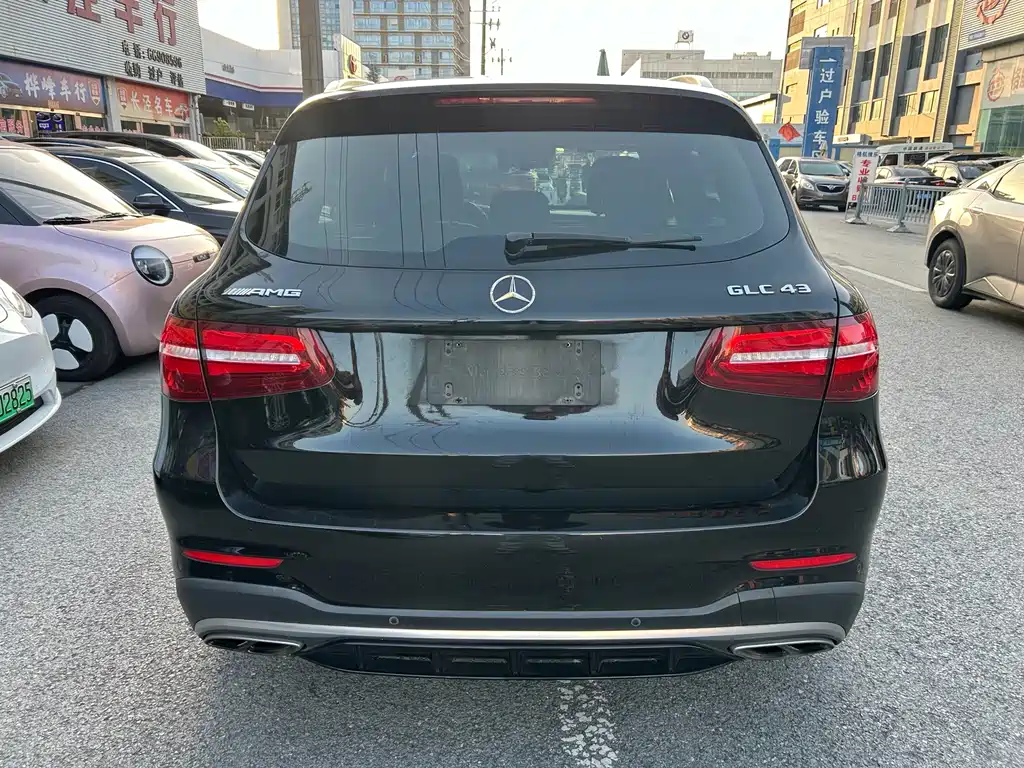Mercedes-Benz GLC AMG — фото 6