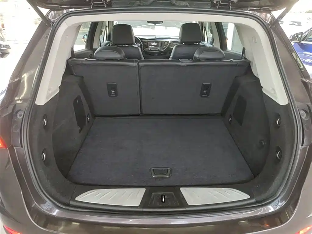 Buick Envision Plus — фото 19