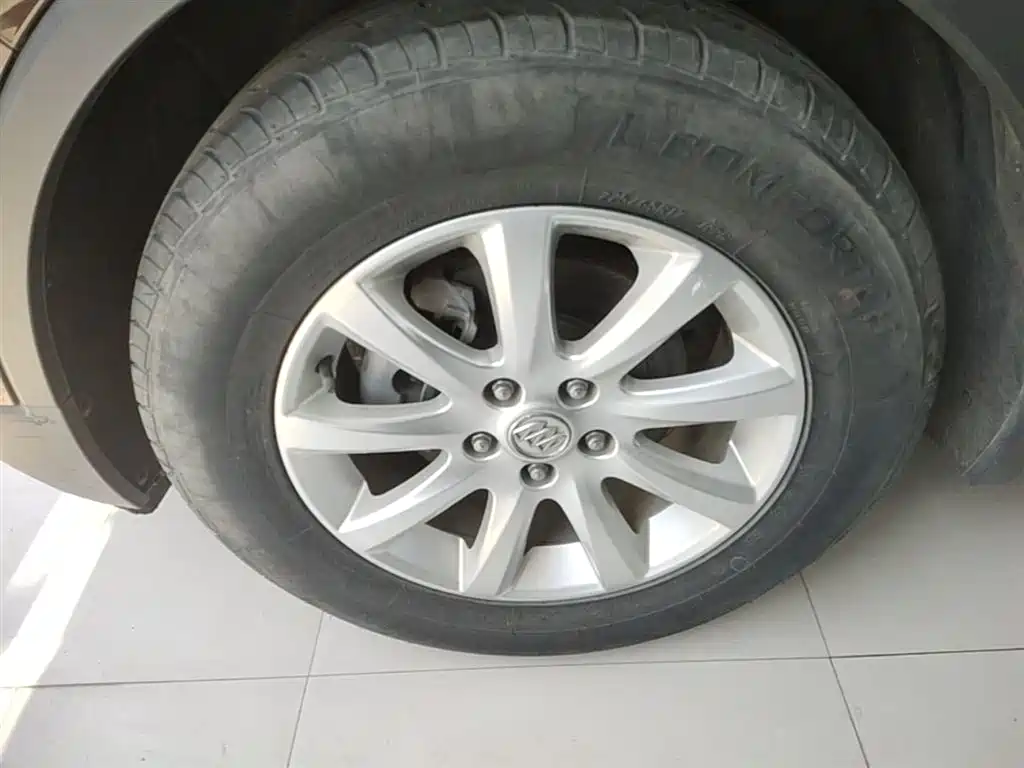Buick Envision Plus — фото 23