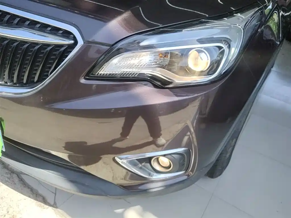 Buick Envision Plus — фото 24