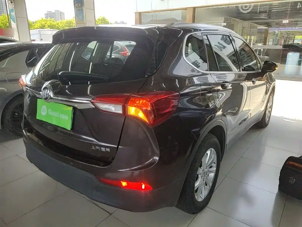 Buick Envision Plus — фото 7