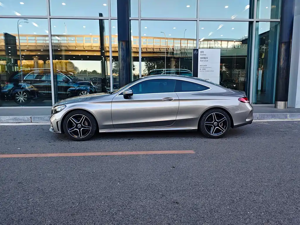 Mercedes-Benz C-Class (Import) — фото 2