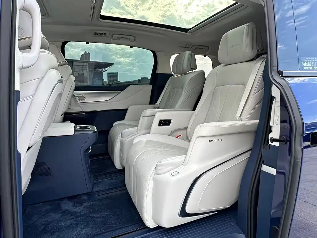 Buick GL8 Hybrid — фото 8