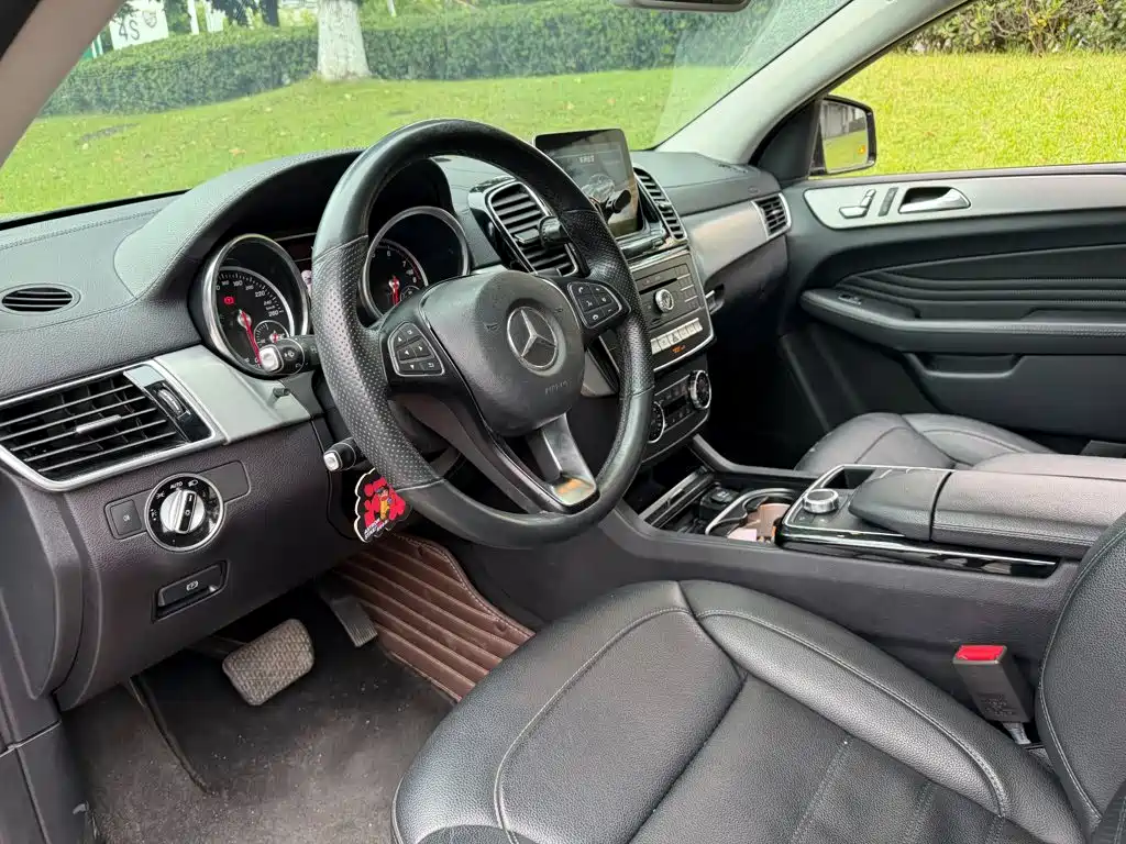 Mercedes-Benz GLE Coupe — фото 7