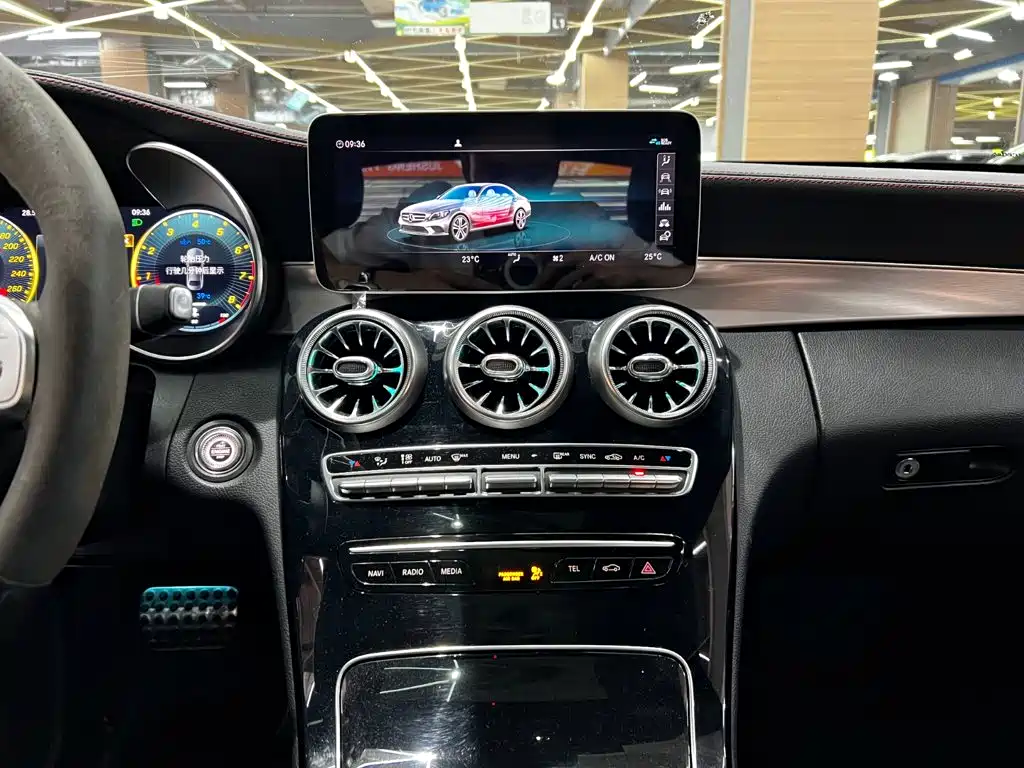 Mercedes-Benz C-Class AMG — фото 13