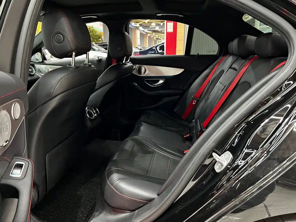 Mercedes-Benz C-Class AMG — фото 10