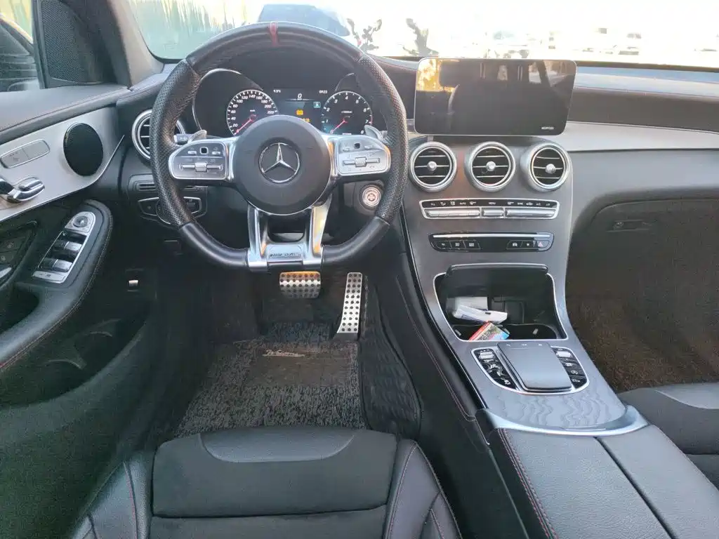 Mercedes-Benz GLC AMG — фото 10