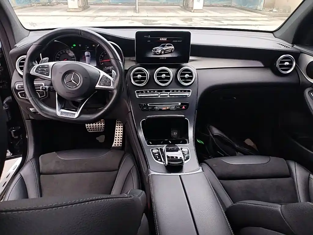 Mercedes-Benz GLC AMG — фото 9