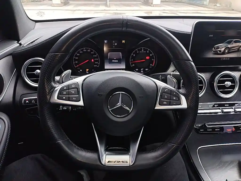Mercedes-Benz GLC AMG — фото 10