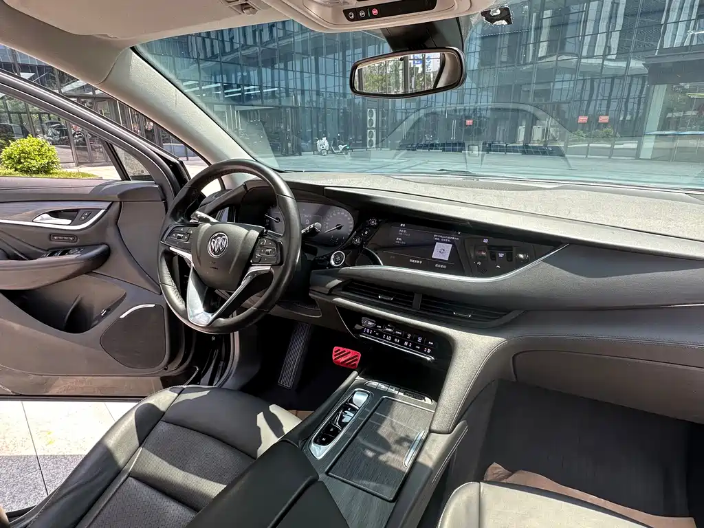 Buick Enclave — фото 13