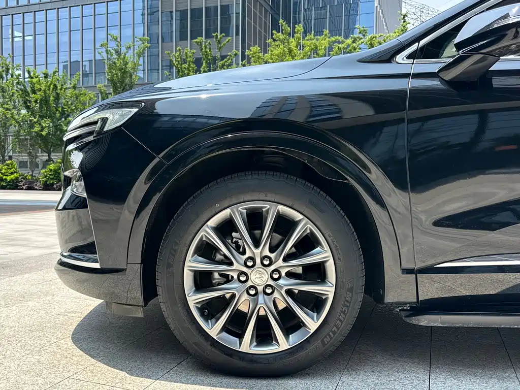 Buick Enclave — фото 24