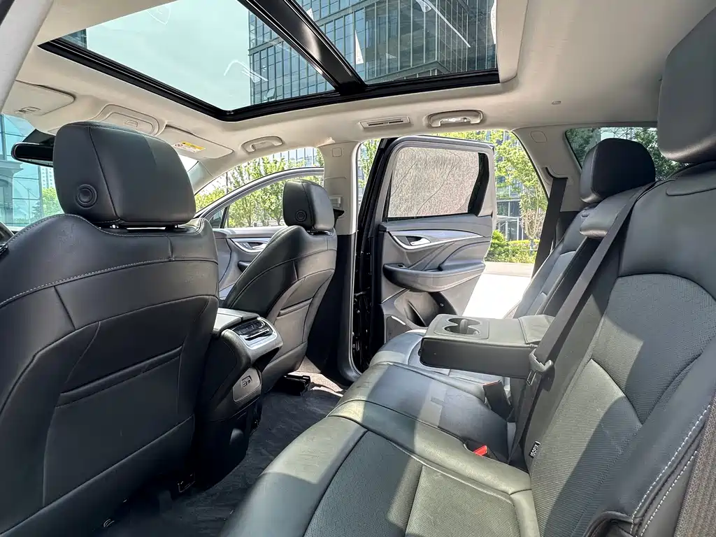 Buick Enclave — фото 10