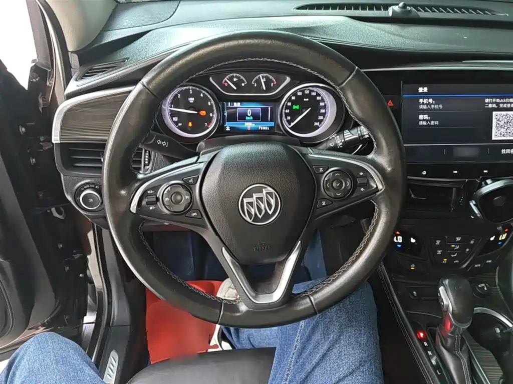 Buick Envision Plus — фото 11