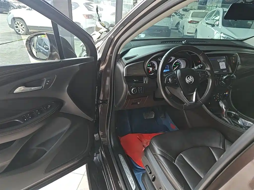 Buick Envision Plus — фото 16
