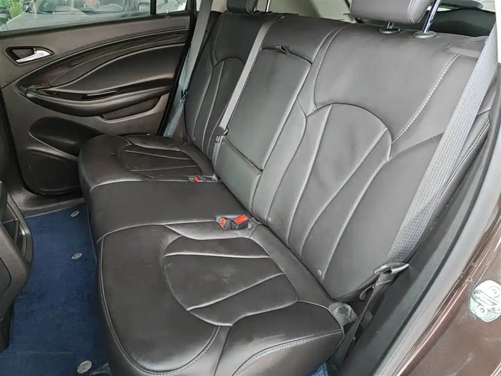 Buick Envision Plus — фото 17