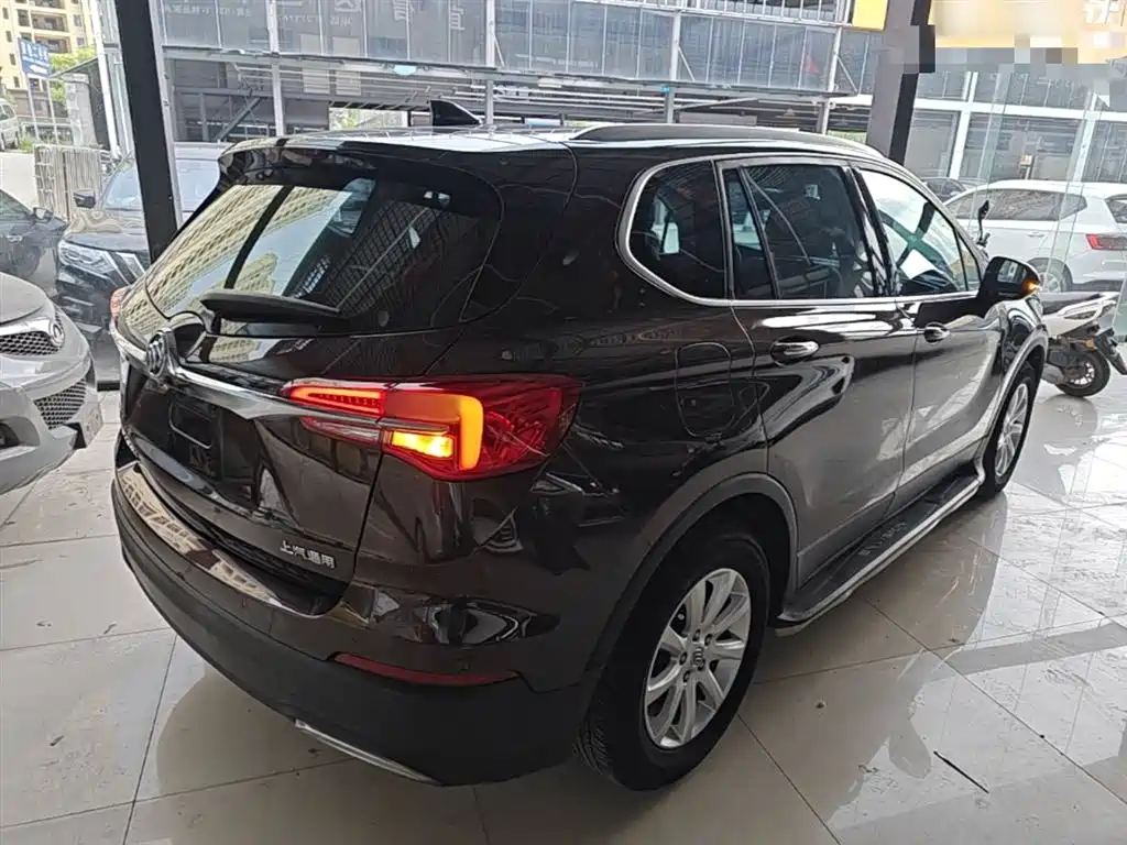 Buick Envision Plus — фото 7
