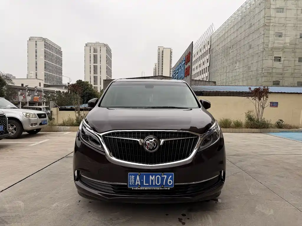 Buick GL8 — фото 2