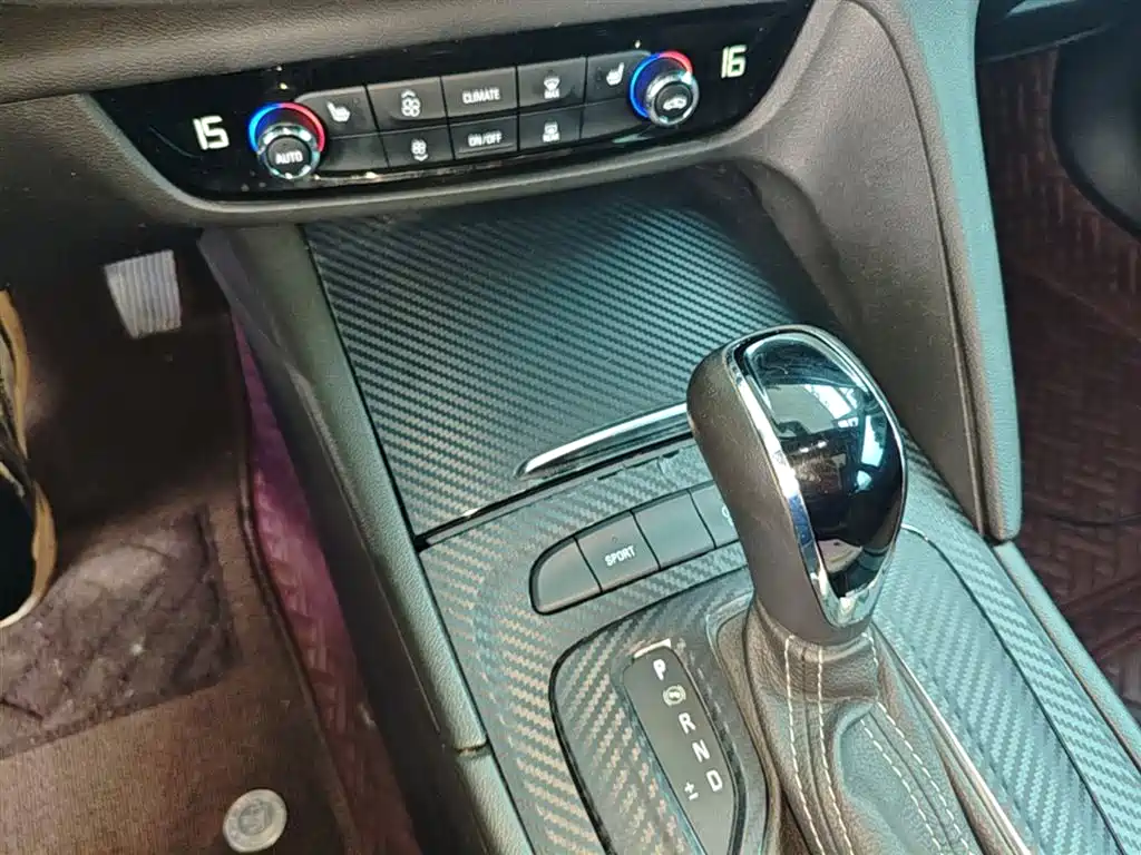 Buick Regal — фото 14