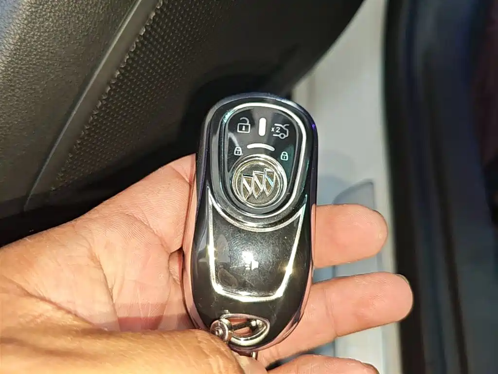 Buick Regal — фото 9