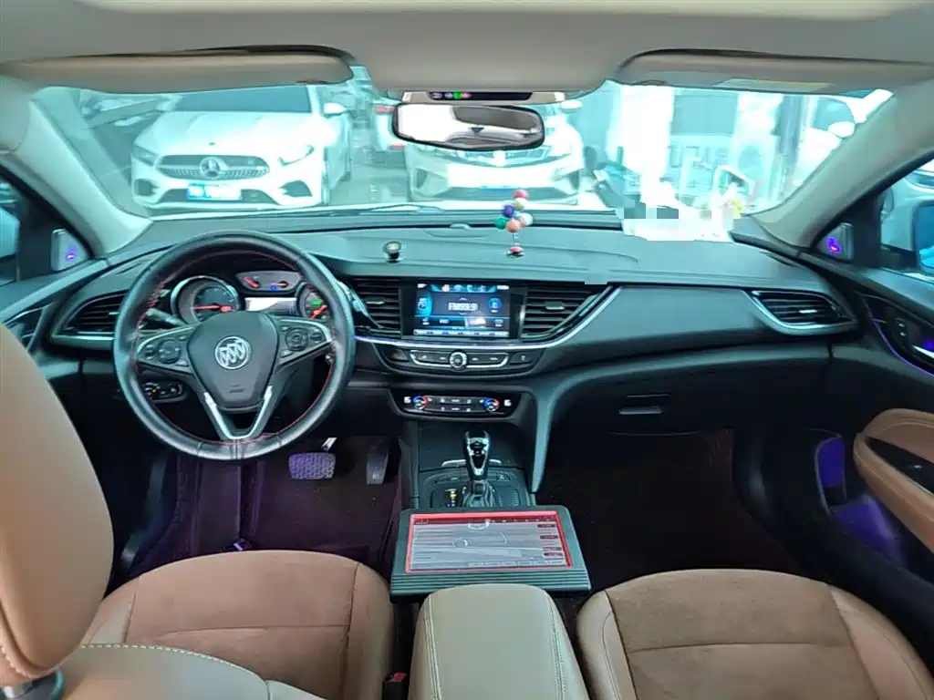 Buick Regal — фото 10