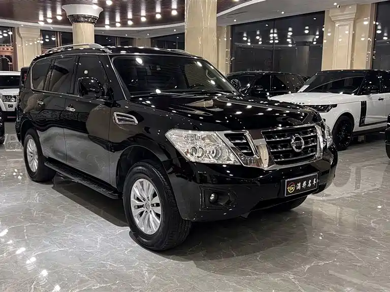 Nissan Patrol — фото 4