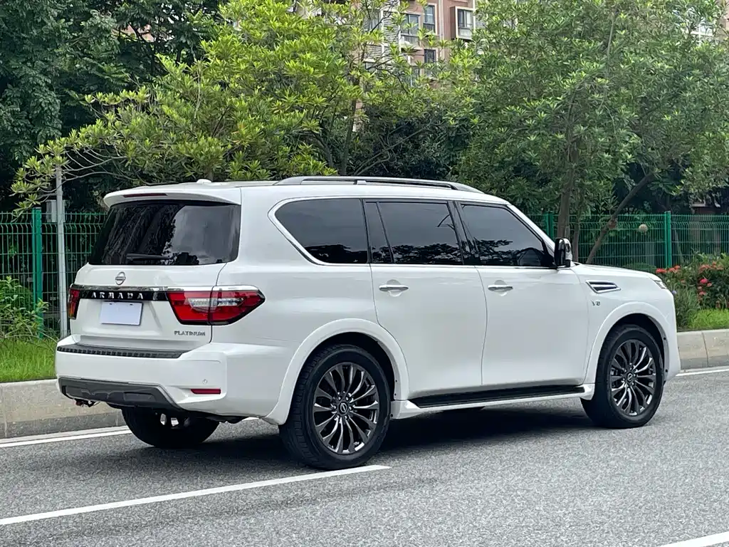 Nissan Patrol — фото 20