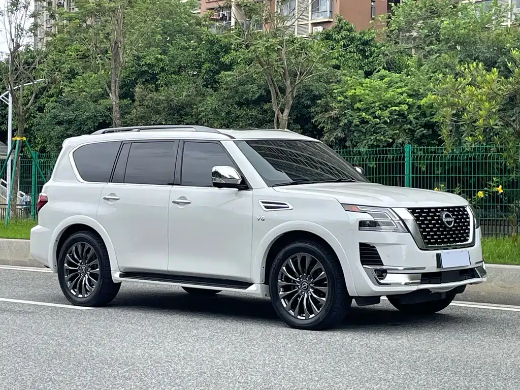Nissan Patrol — фото 3