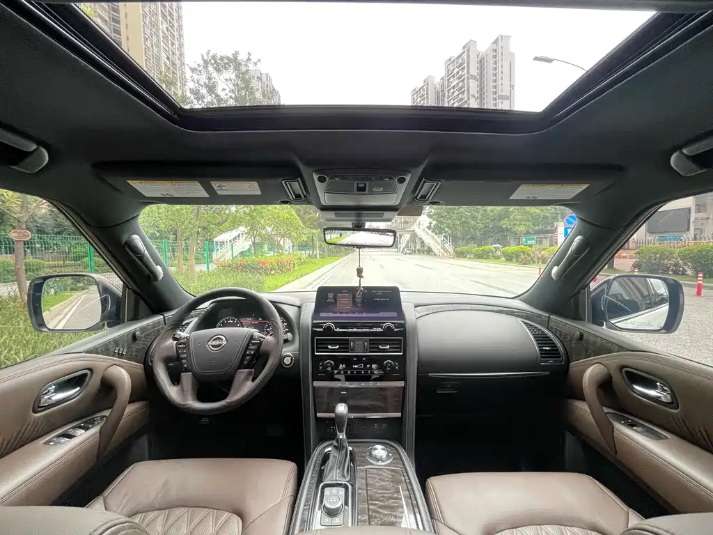 Nissan Patrol — фото 10